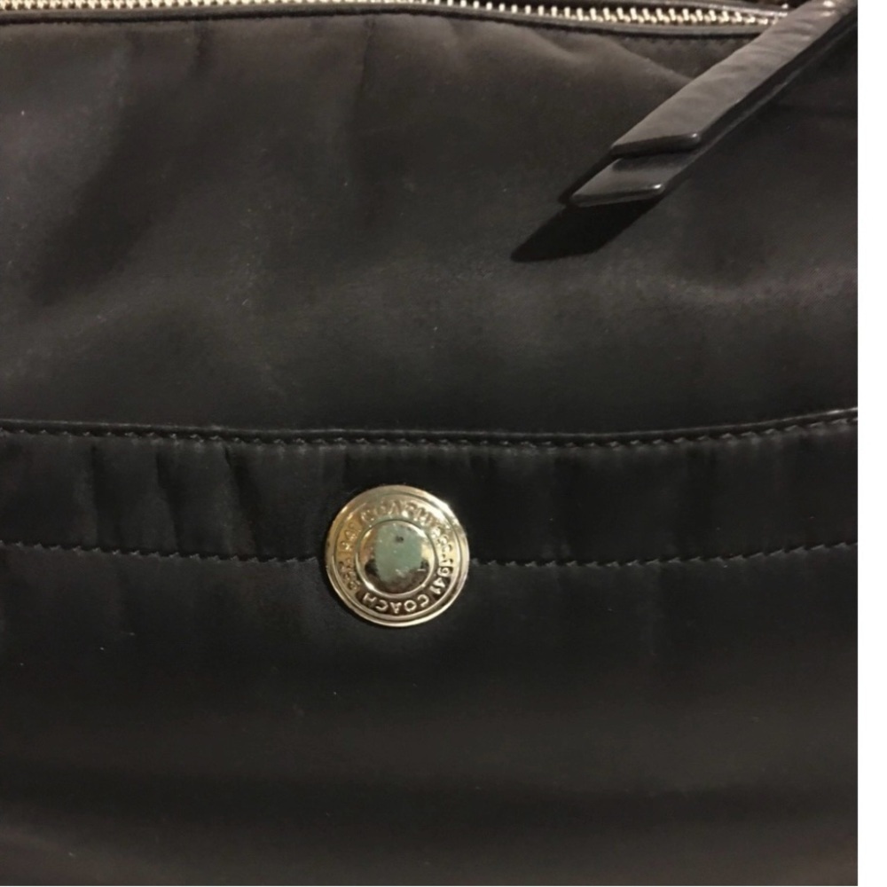 Coach vintage black nylon shoulder handbag - Picture 8 of 13